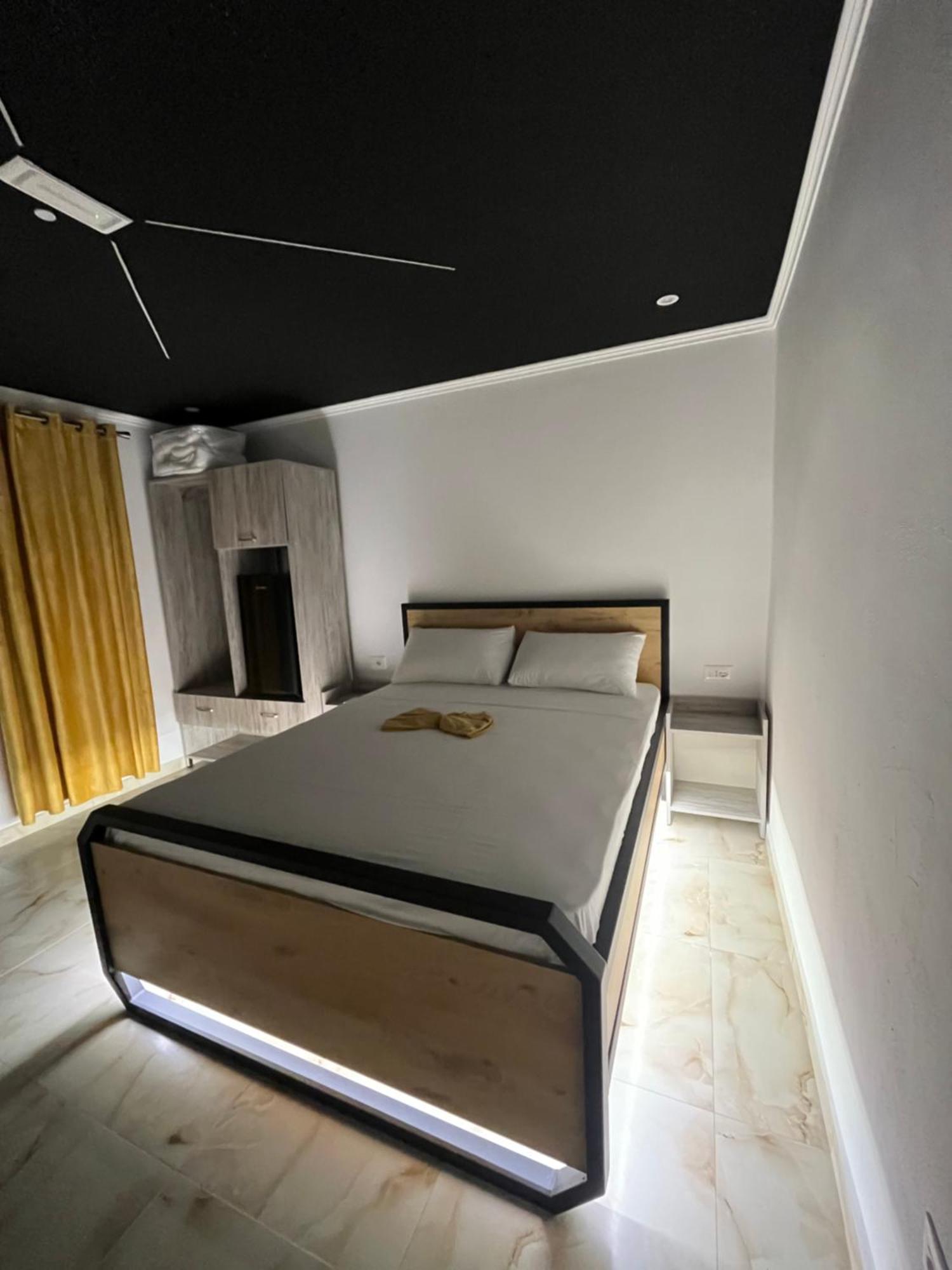 Hotel Davids Koman Zewnętrze zdjęcie